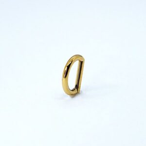 Minimalistlik D-kujuline titaan-rõngas