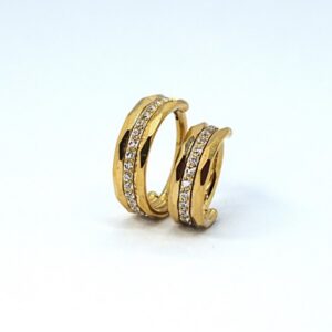 Kivikestega titaanist clicker-rõngas