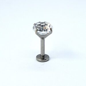 Titaanist kõrvarõngas